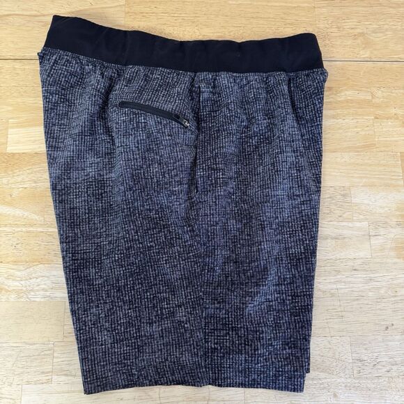 Lululemon T.H.E. Short 9" Linerless Mix Match Asphalt Grey Black Training Large - Picture 5 of 14